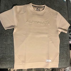 Alphalete shirt